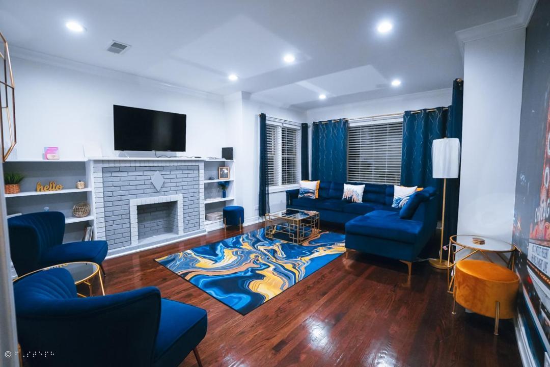 The Blue Golden Luxury Modern 3- Bedroom Apartment In Чикаго Экстерьер фото